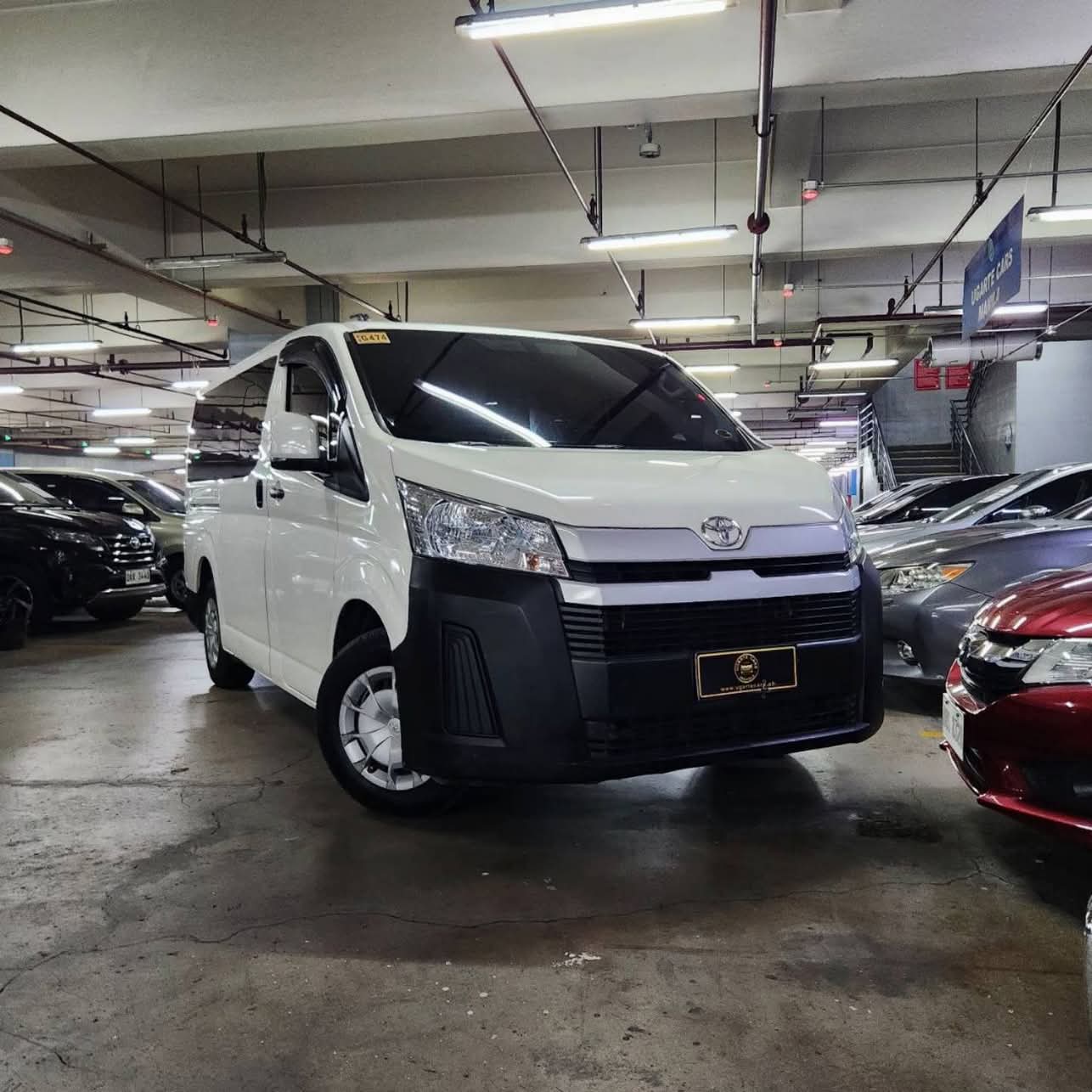 2020 Toyota Hiace Commuter Deluxe 2.8L DSL MT