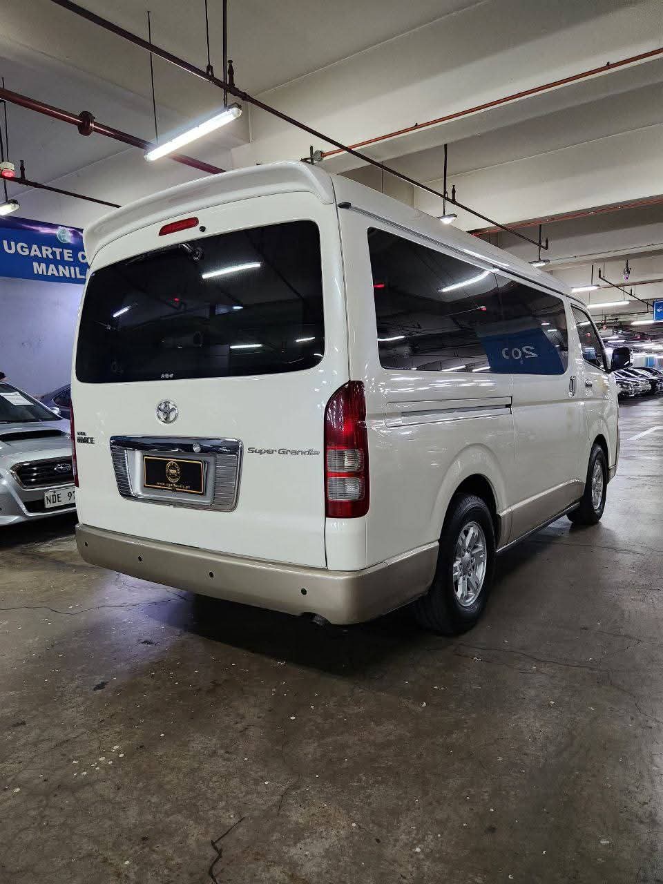 2007 Toyota Hiace Supergrandia 2.5L DSL AT