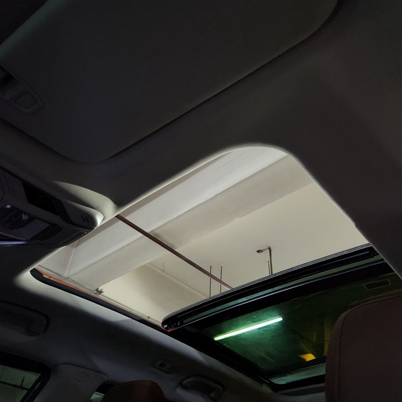 
								2023 Geely Azkarra Luxury 1.5L 4WD Hybrid AT SALE!!! full									