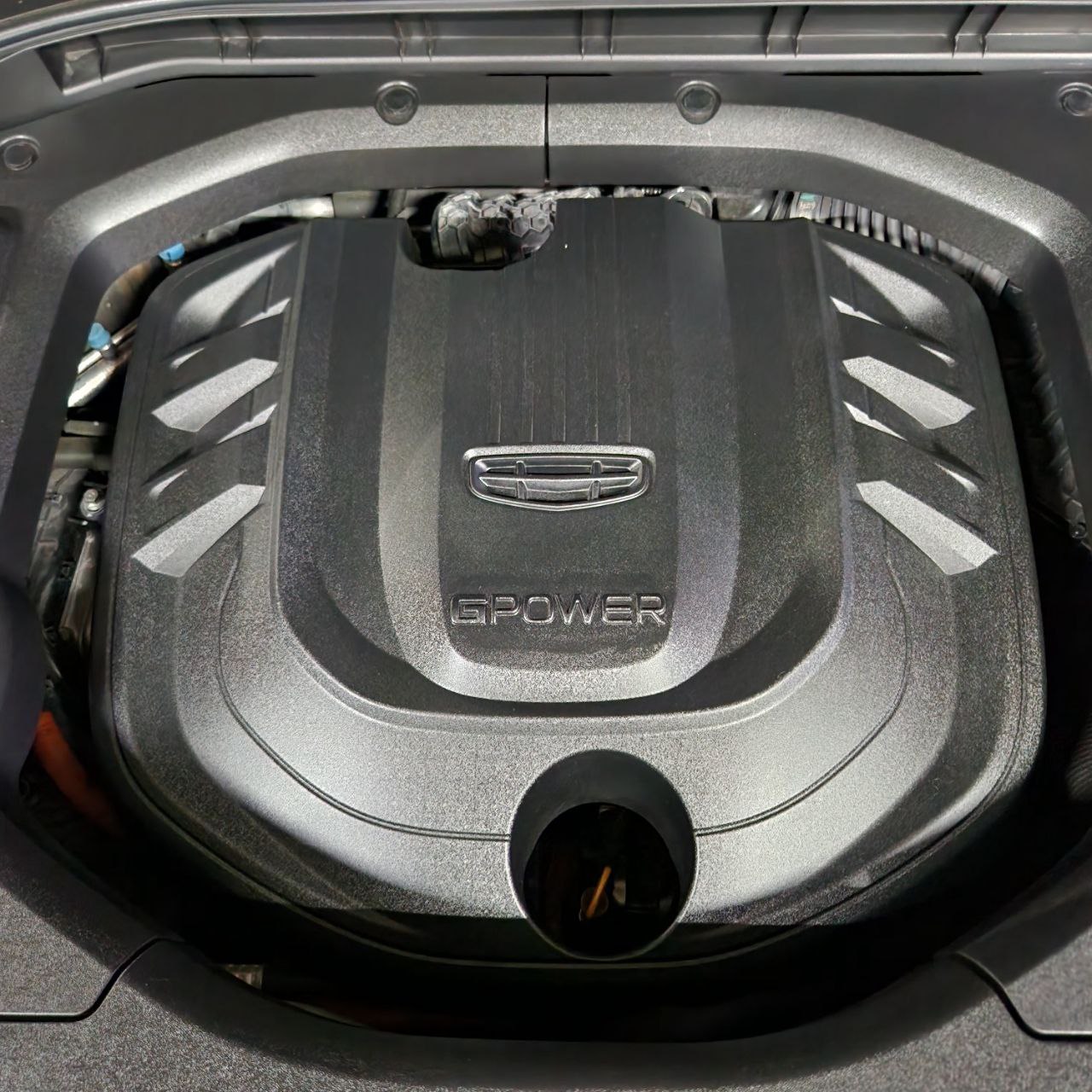 
								2023 Geely Azkarra Luxury 1.5L 4WD Hybrid AT SALE!!! full									