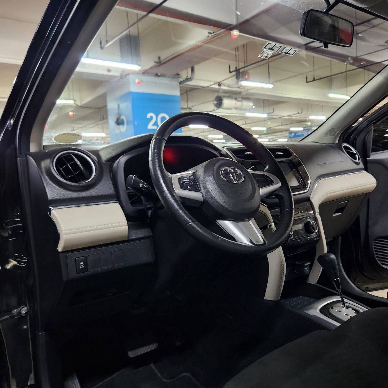 2022 Toyota Rush GR-Sport 1.5L AT – SALE!!!