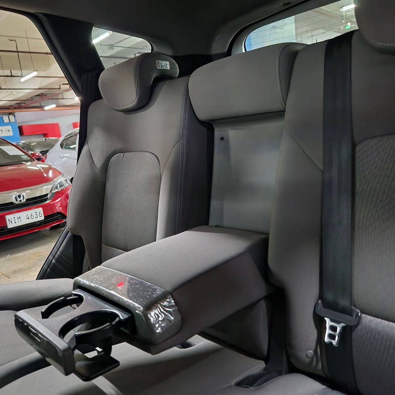 
								2015 Hyundai Santa Fe 2.2L DSL AT full									