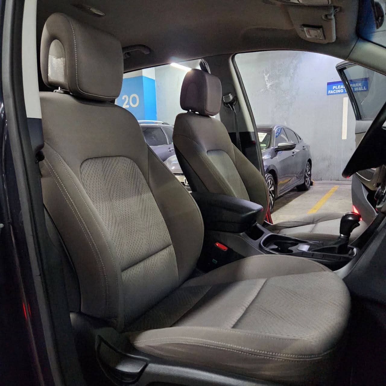 
								2015 Hyundai Santa Fe 2.2L DSL AT full									