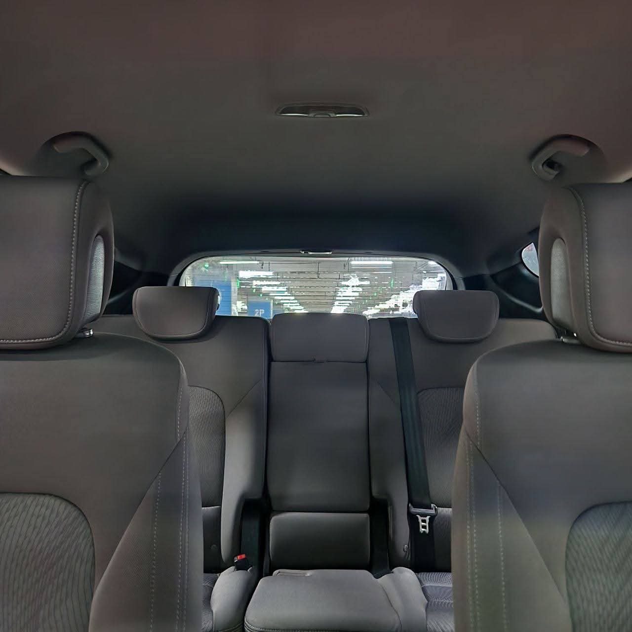 
								2015 Hyundai Santa Fe 2.2L DSL AT full									