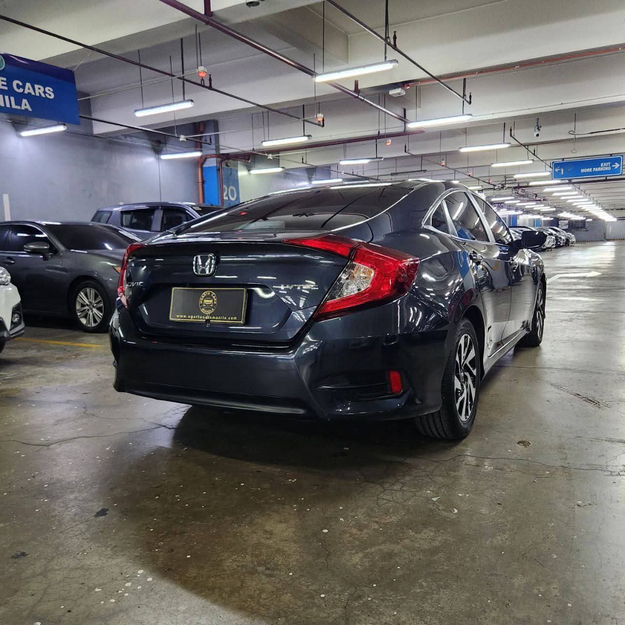 2018 Honda Civic 1.8L E CVT i-VTEC AT SALE!!!