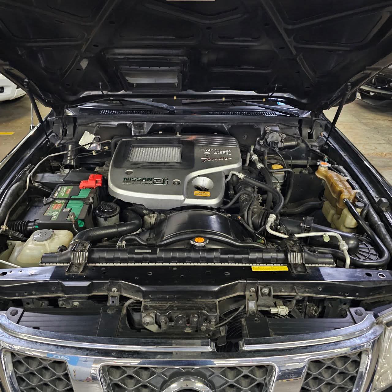 
								2014 Nissan Patrol Super Safari 4X4 3.0L DSL AT SALE!!! full									