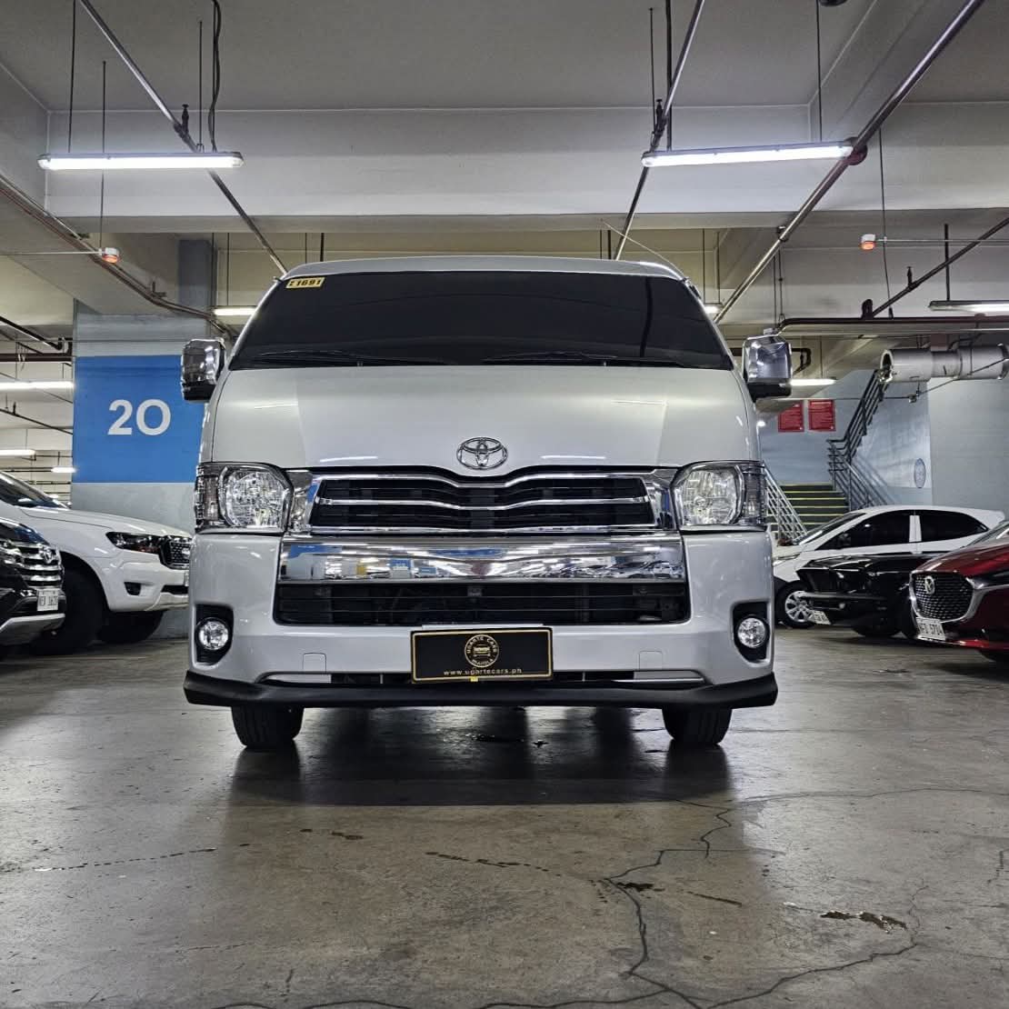 2017 Toyota Hiace GL Grandia 3.0L DSL AT SALE!!!