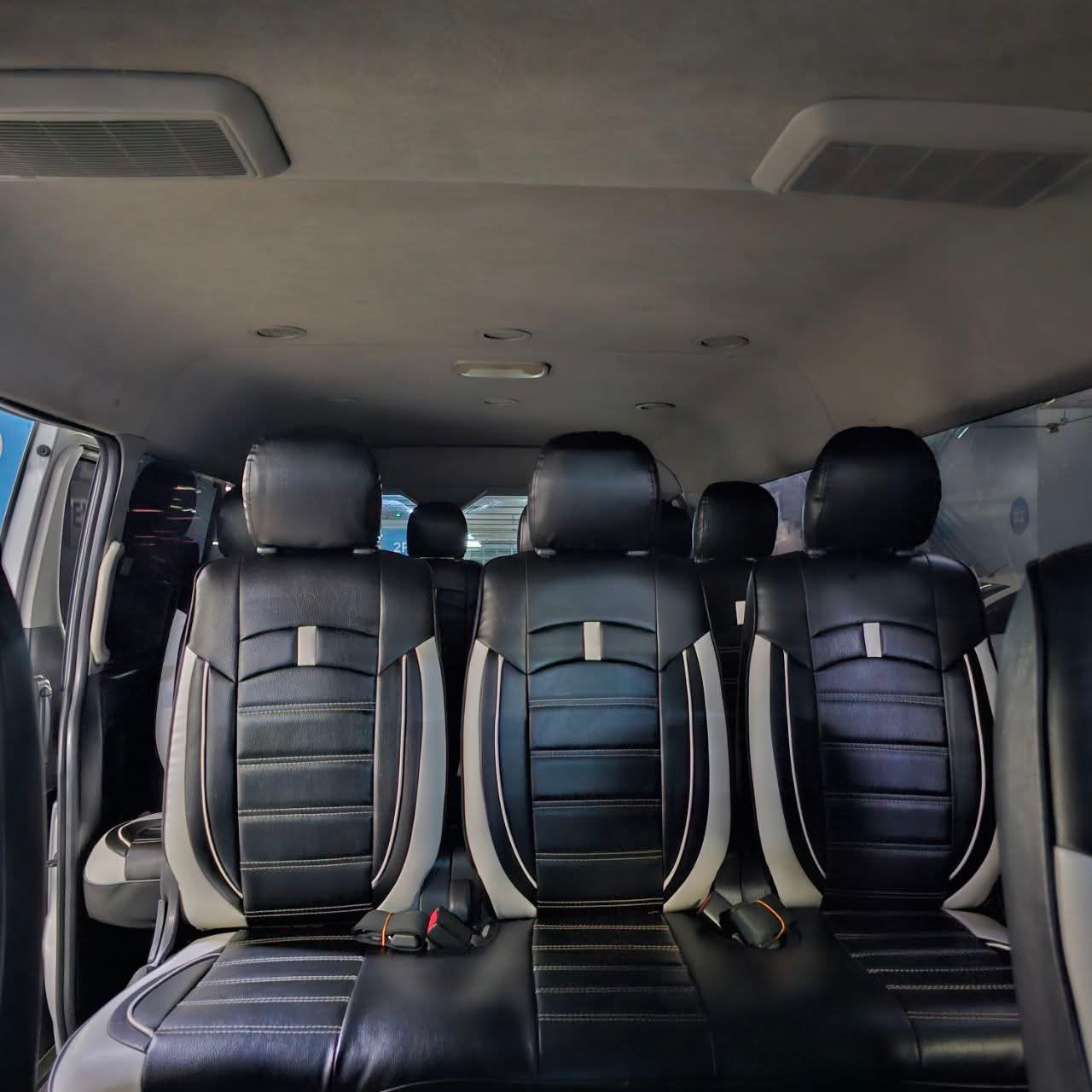 
								2017 Toyota Hiace GL Grandia 3.0L DSL AT SALE!!! full									