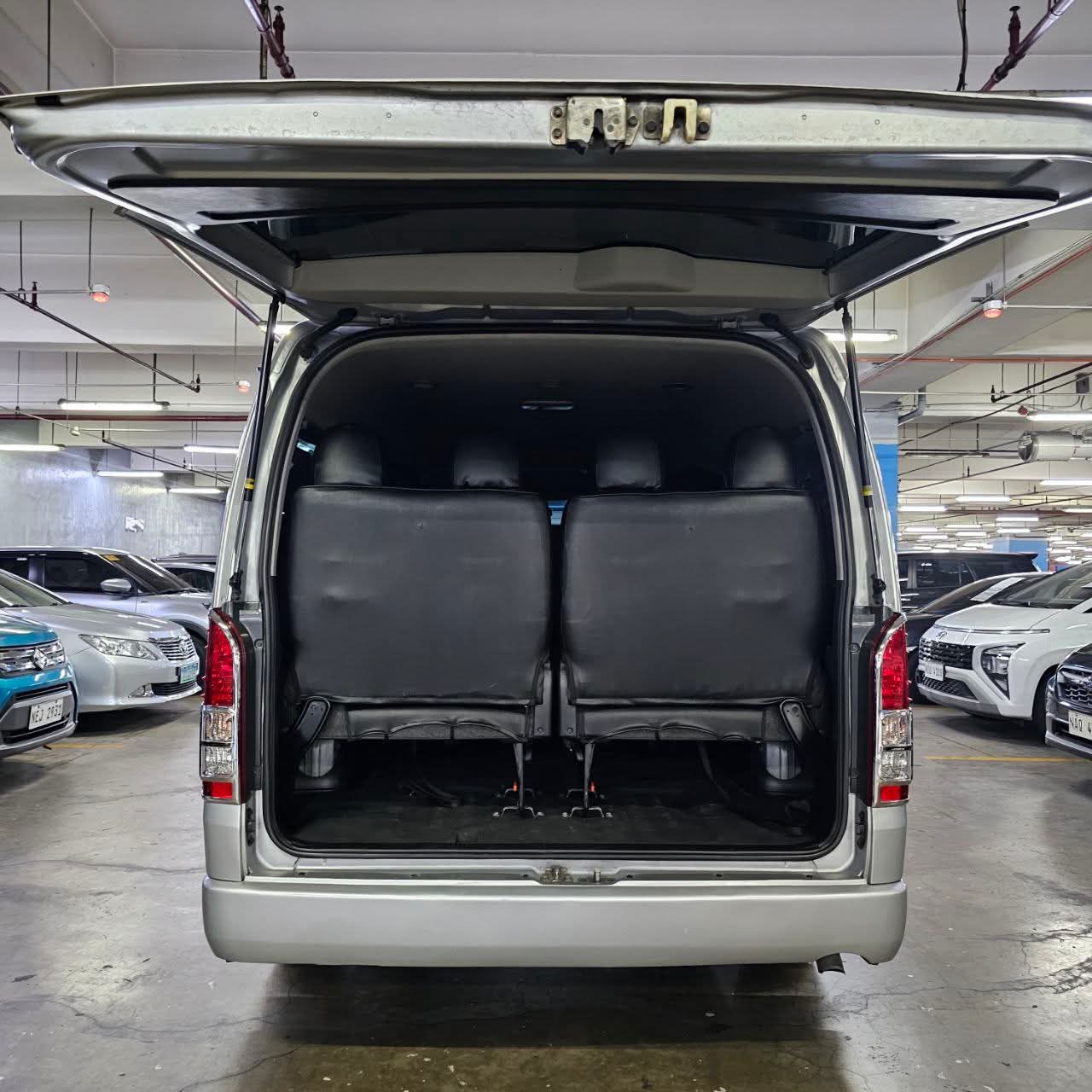 
								2017 Toyota Hiace GL Grandia 3.0L DSL AT SALE!!! full									