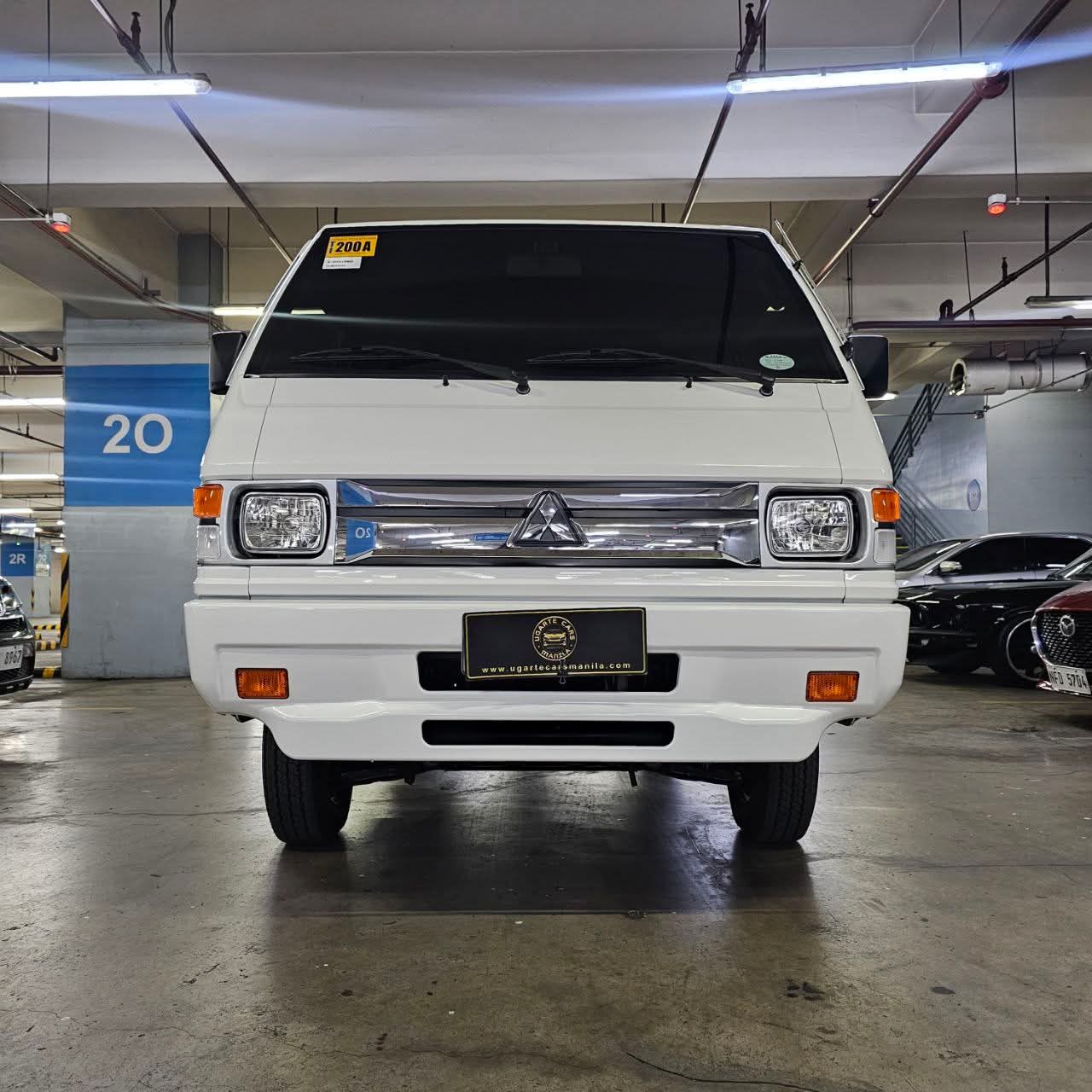 2025 Mitsubishi L300 Exceed FB Body 2.2L DSL MT