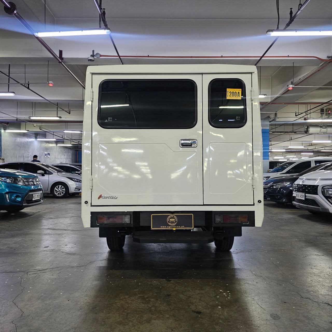 
								2025 Mitsubishi L300 Exceed FB Body 2.2L DSL MT full									