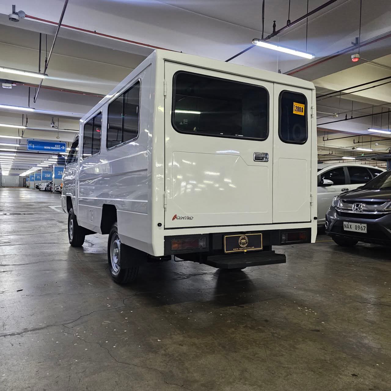 
								2025 Mitsubishi L300 Exceed FB Body 2.2L DSL MT full									