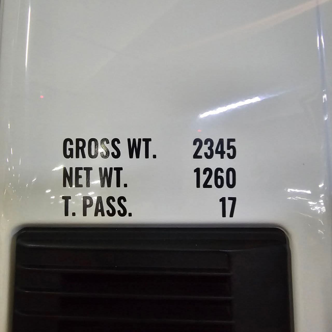 
								2025 Mitsubishi L300 Exceed FB Body 2.2L DSL MT full									