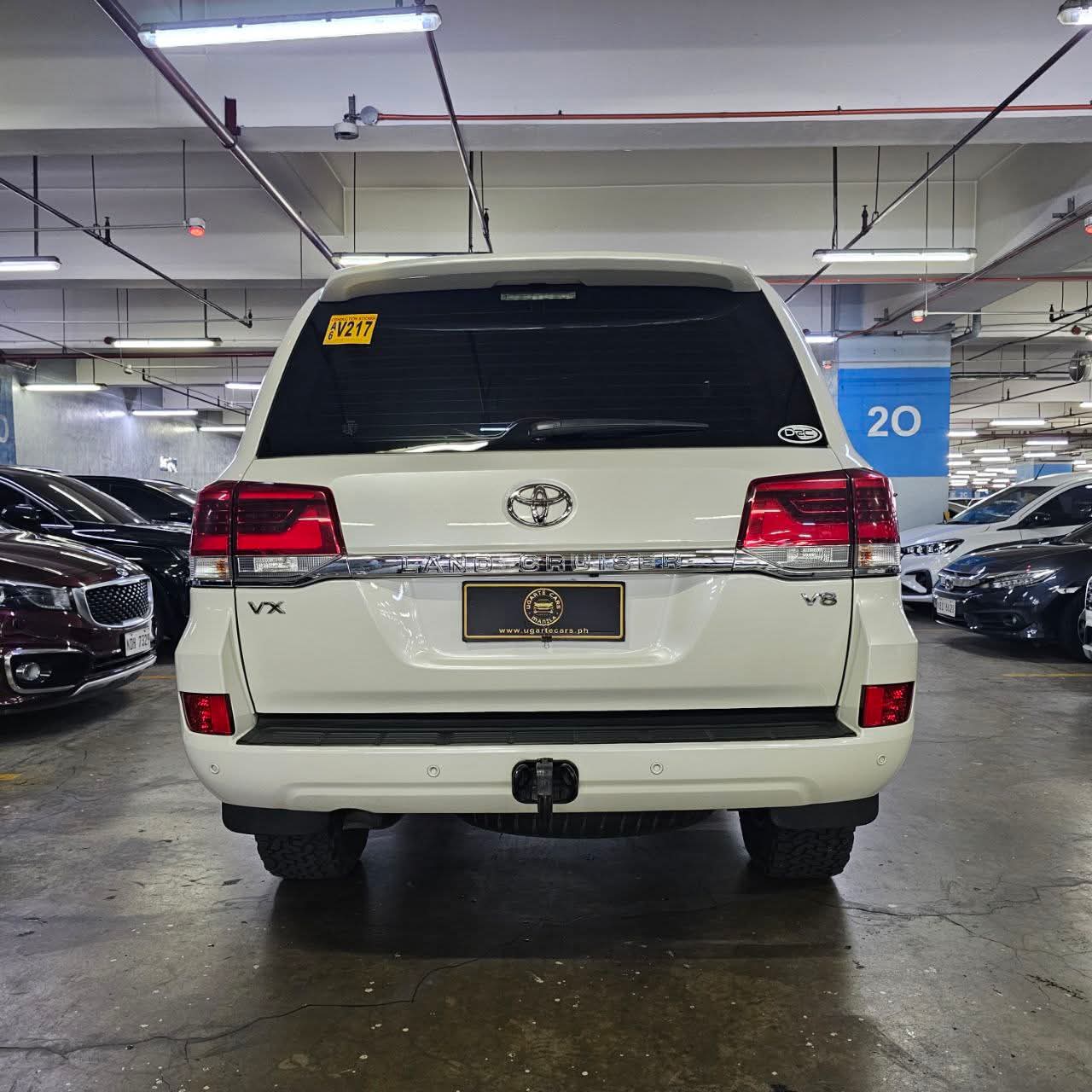 
								2018 Toyota Land Cruiser 200 VX Premium 4X4 4.5L V8 DSL AT SALE!!! full									