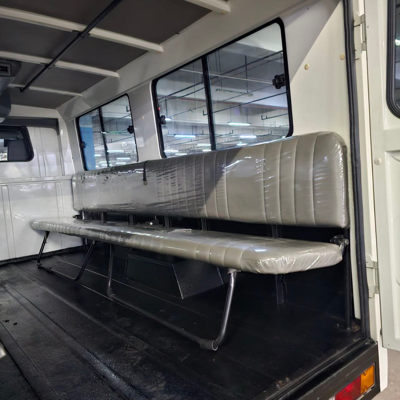 
								2024 Mitsubishi L300 CC Long FB Body 2.2L DSL MT full									
