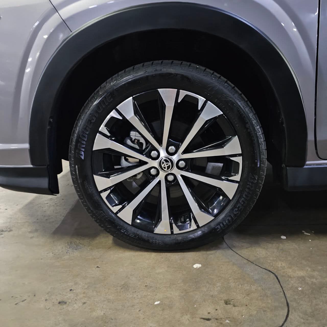 
								2023 Toyota Veloz V 1.5L CVT AT SALE!!! full									