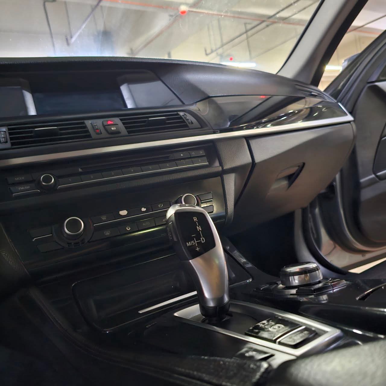 
								2011 BMW 520D 2.0L DSL AT SALE!! full									