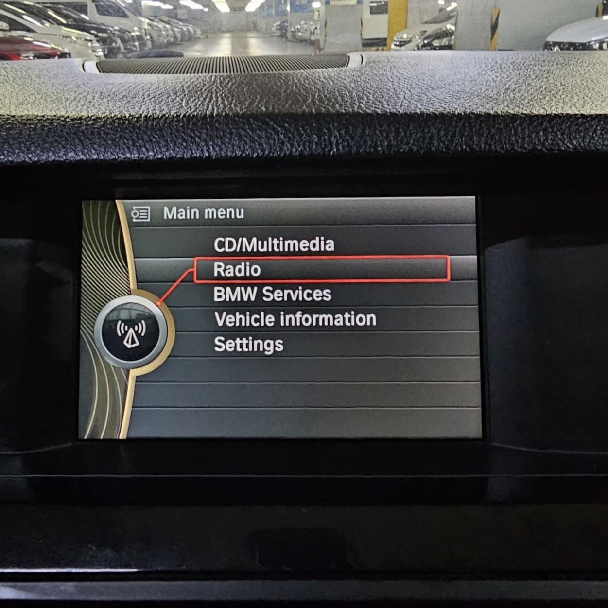 
								2011 BMW 520D 2.0L DSL AT SALE!! full									