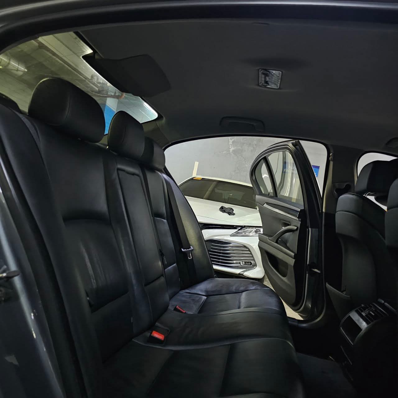 
								2011 BMW 520D 2.0L DSL AT SALE!! full									