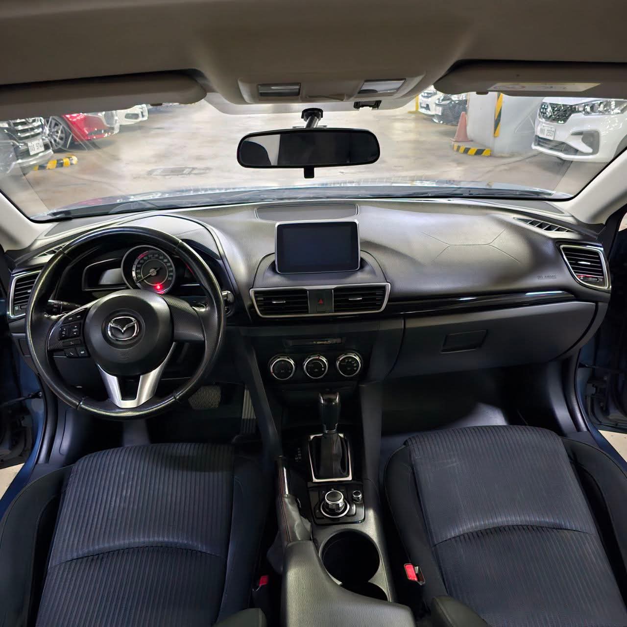 
								2016 Mazda 3 HB 1.5L AT full									