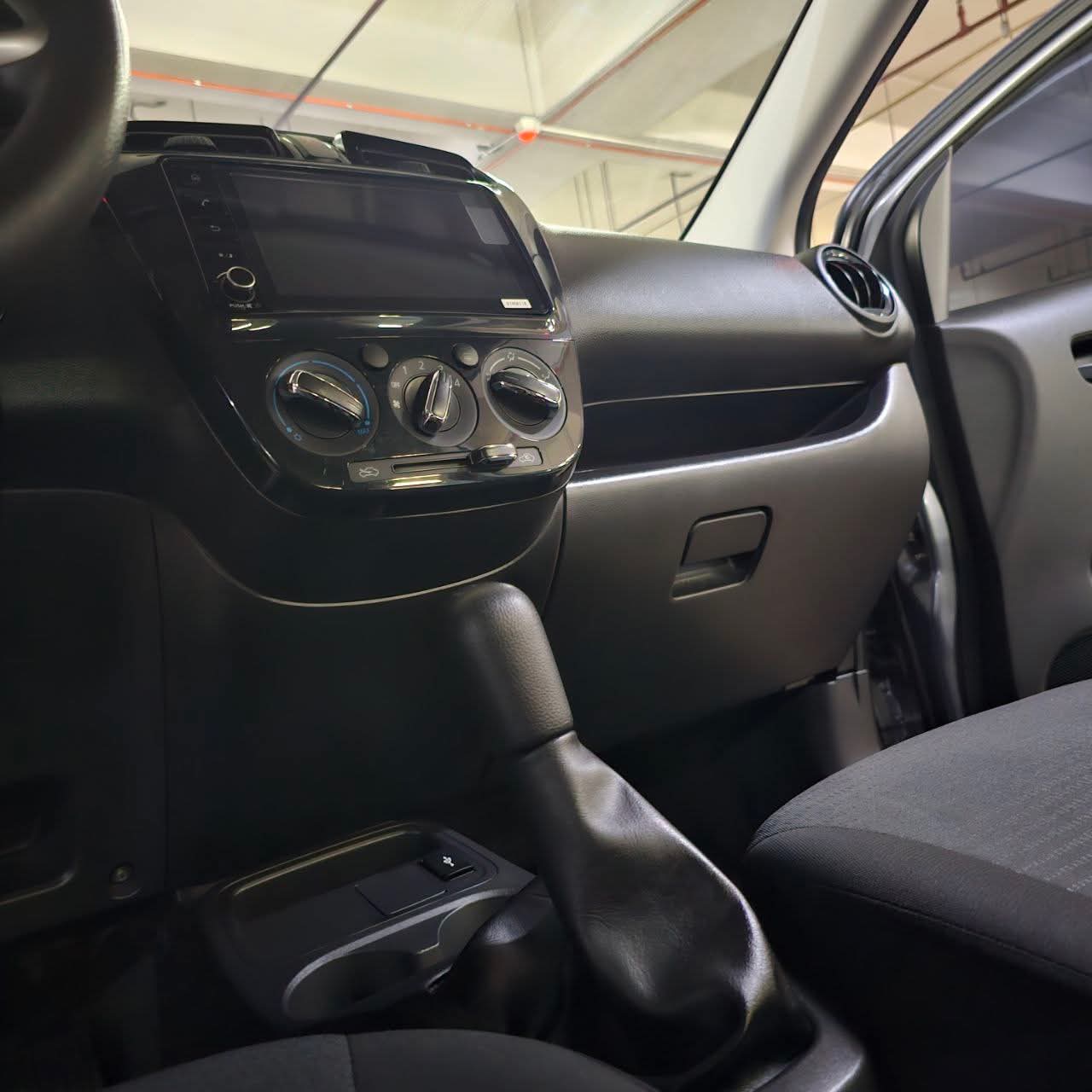 
								2024 Mitsubishi Mirage G4 GLX 1.2L Gas MT full									