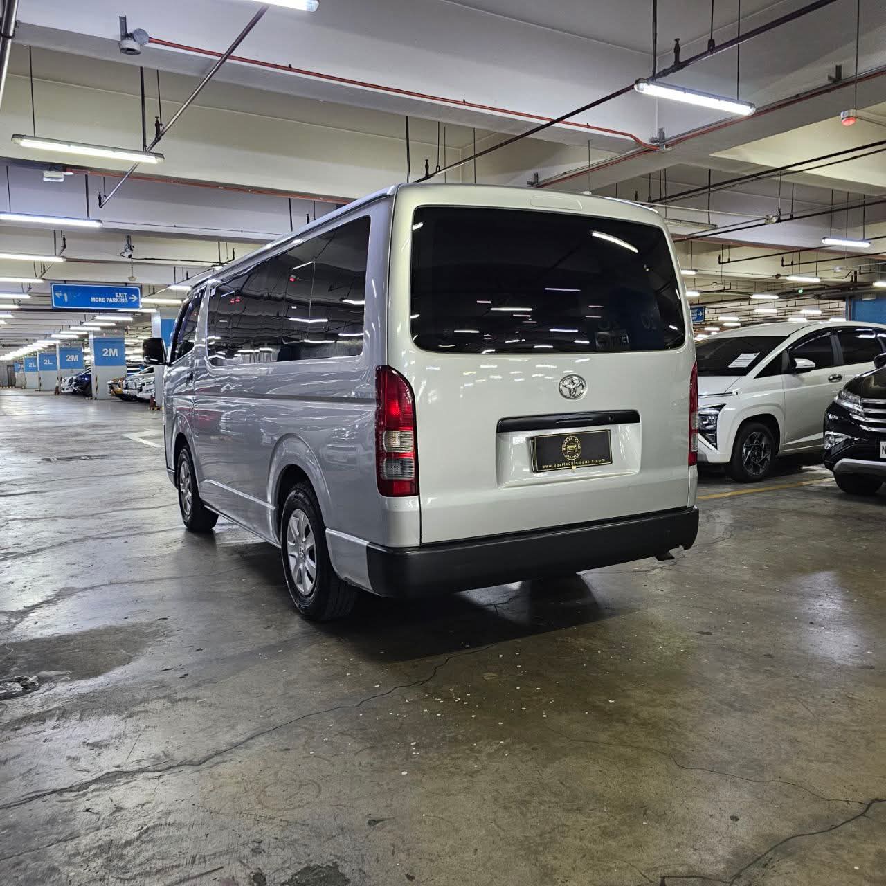
								2021 Toyota Hiace Commuter 3.0L DSL MT SALE!!! full									