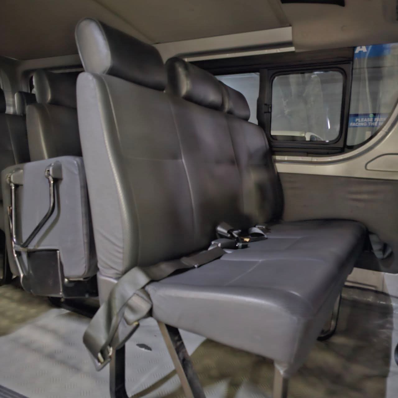 
								2021 Toyota Hiace Commuter 3.0L DSL MT SALE!!! full									