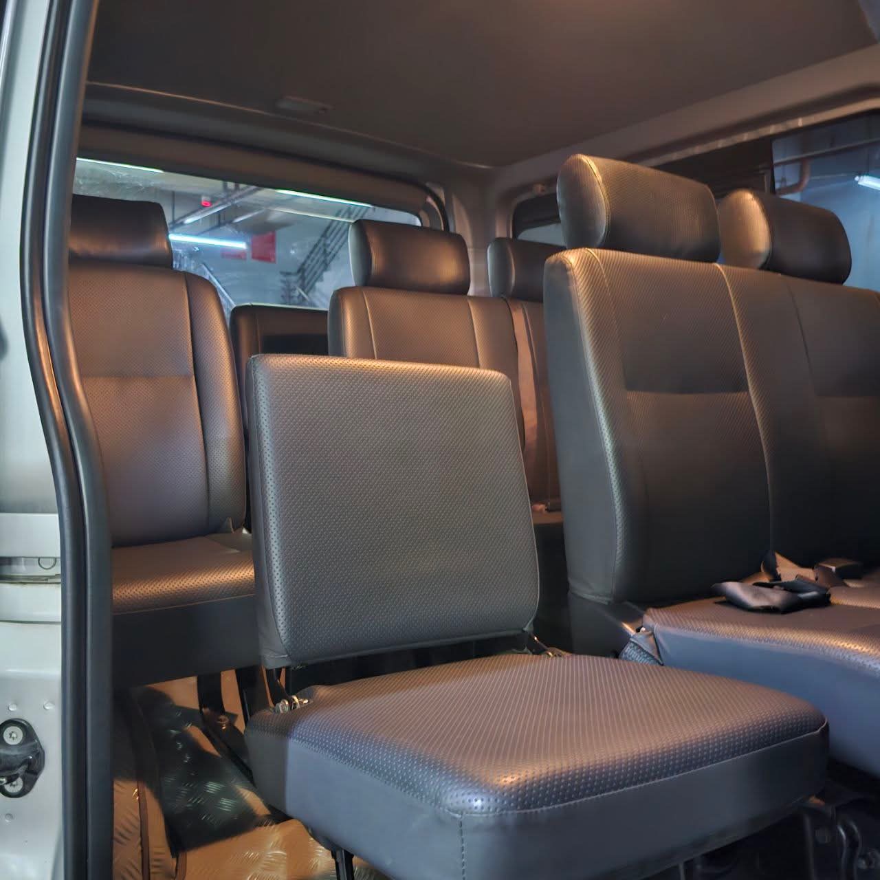 
								2021 Toyota Hiace Commuter 3.0L DSL MT SALE!!! full									