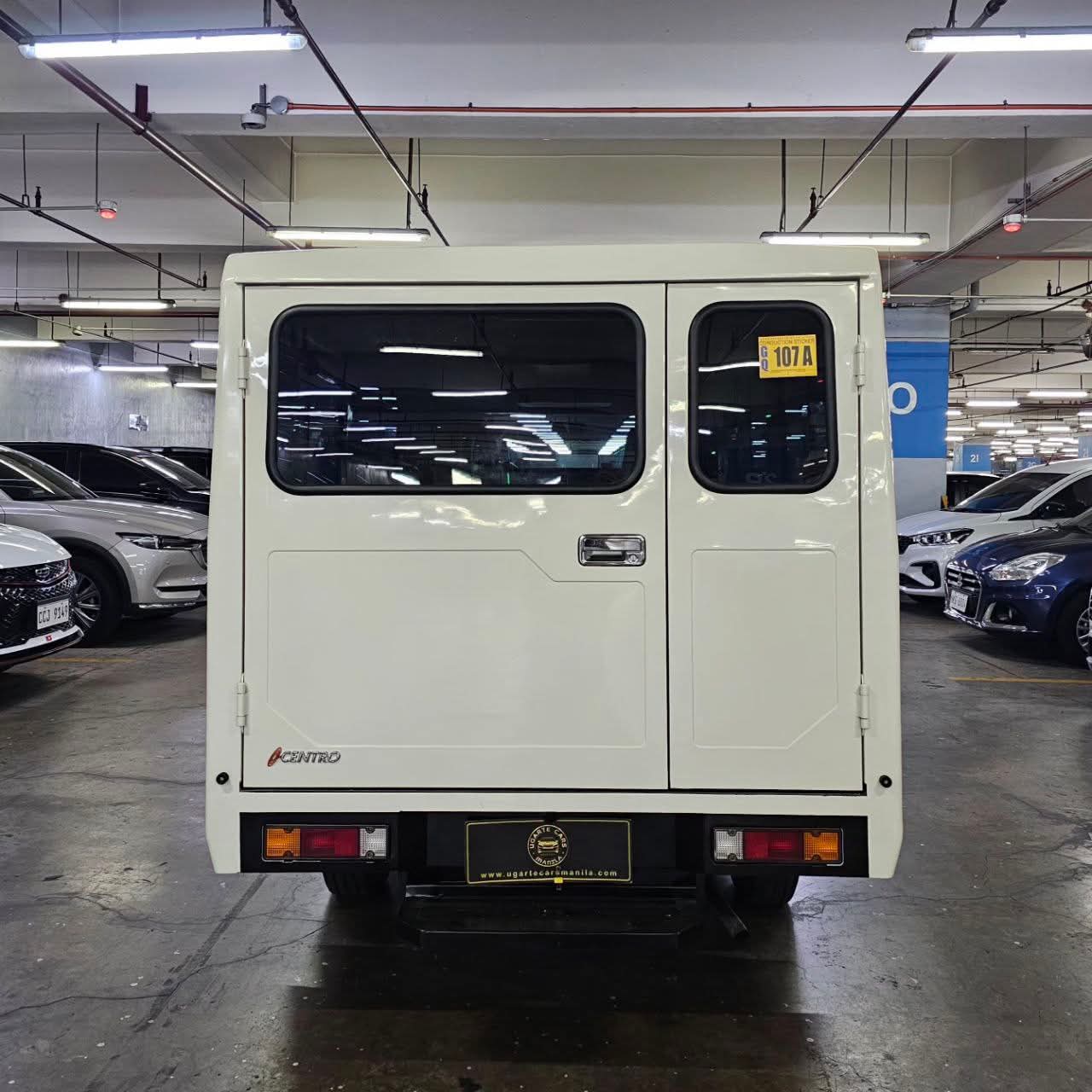 
								2025 Mitsubishi L300 2.3L FB Body DSL MT full									