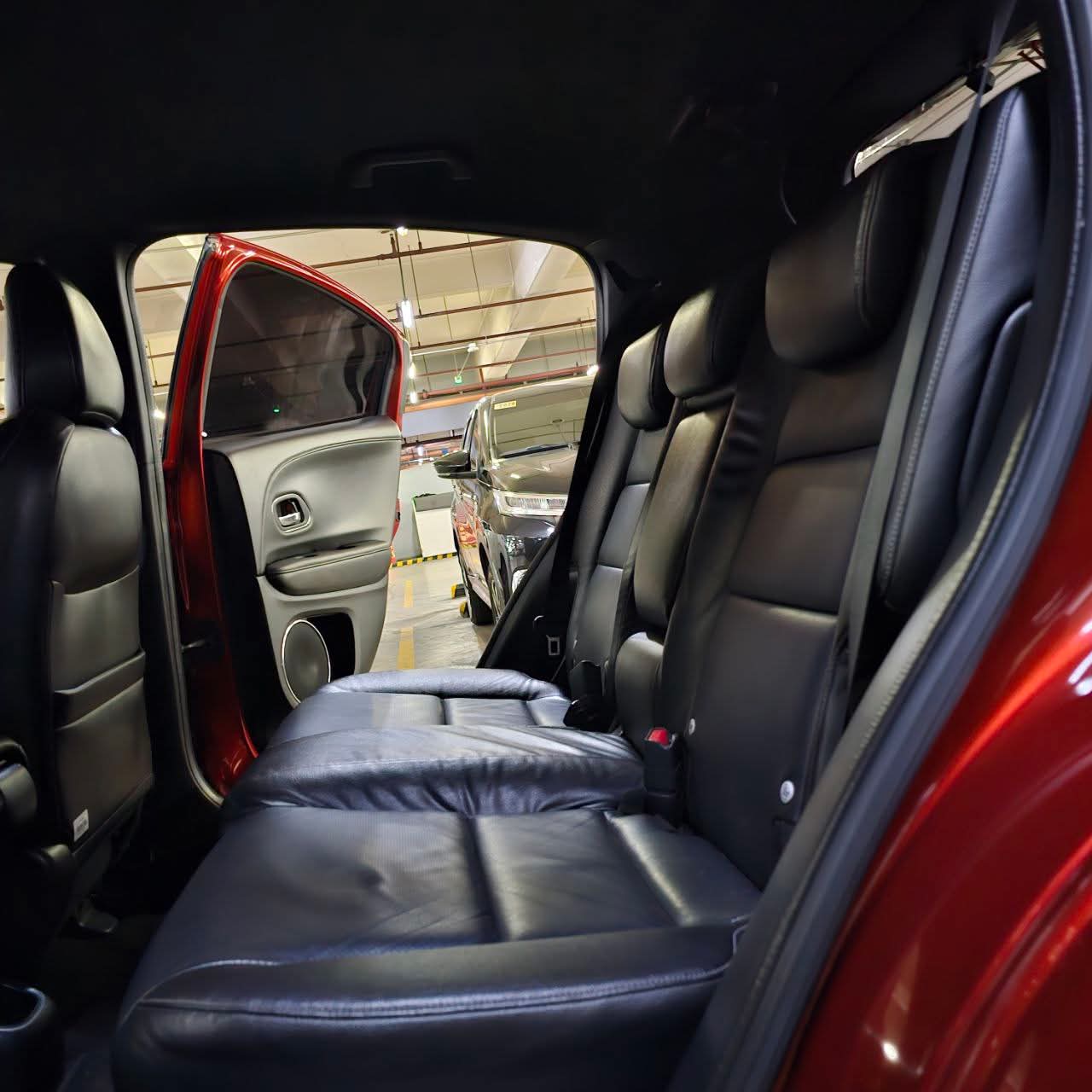 
								2020 Honda HRV 1.8L CVT AT SALE!!! full									