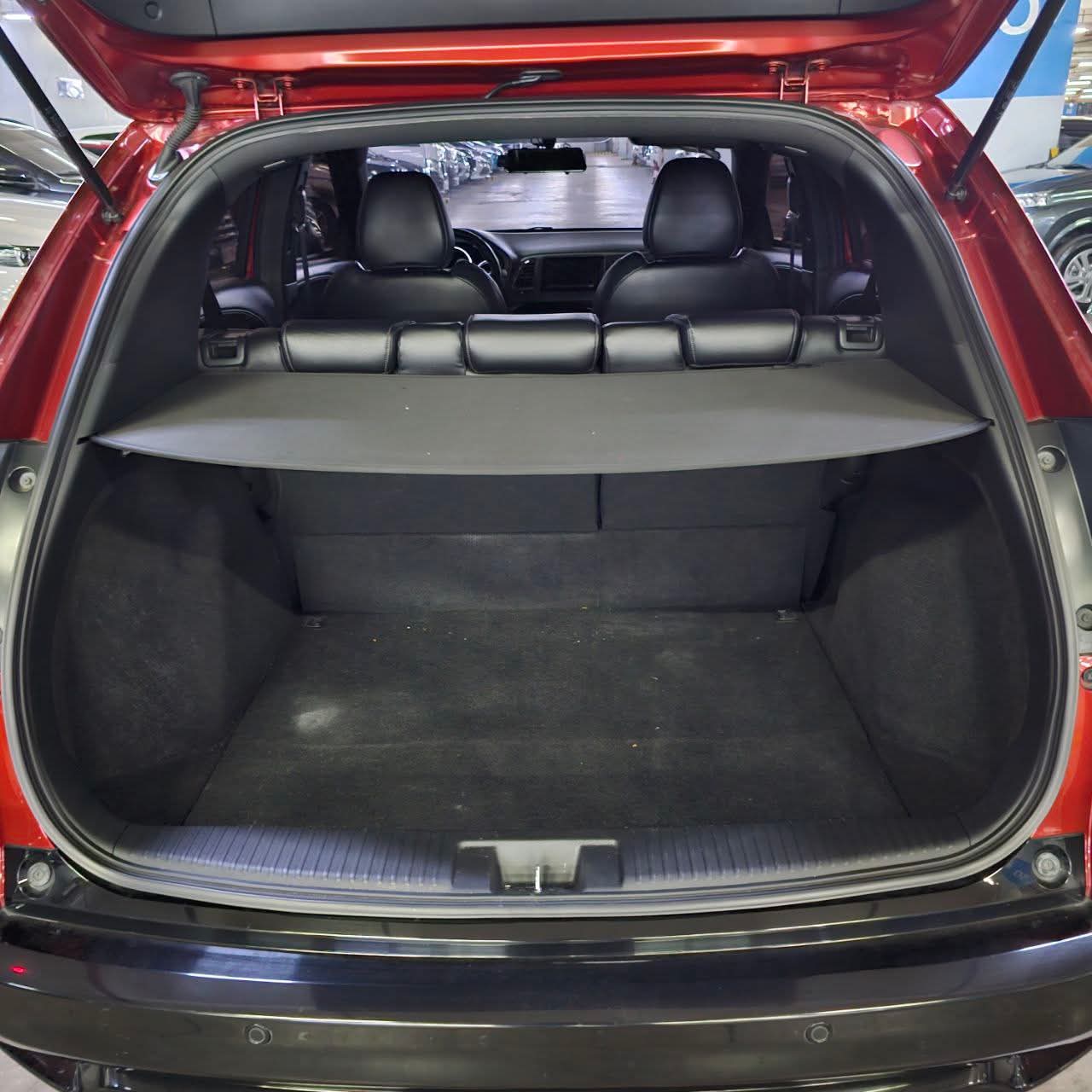
								2020 Honda HRV 1.8L CVT AT SALE!!! full									