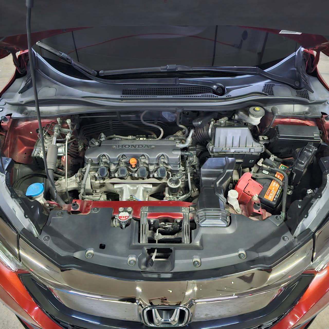 
								2020 Honda HRV 1.8L CVT AT SALE!!! full									