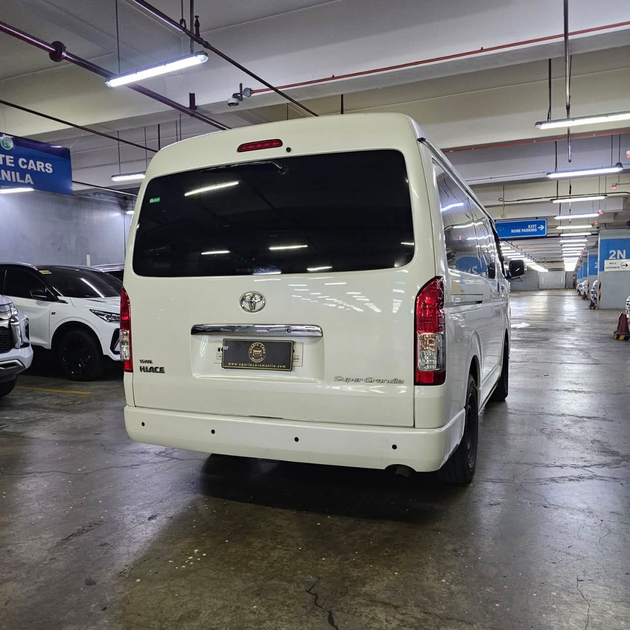 2019 Toyota Hiace Super Grandia 3.0L DSL AT