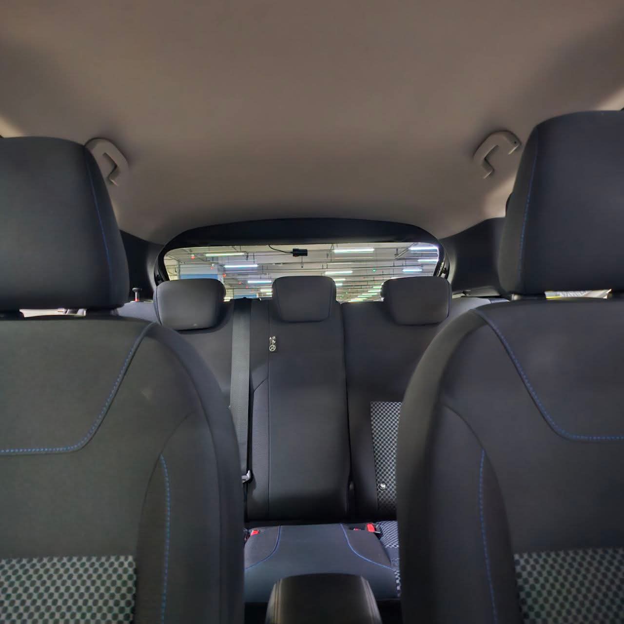 
								2023 Nissan Kicks E-Power VE 1.2L Hybrid AT full									