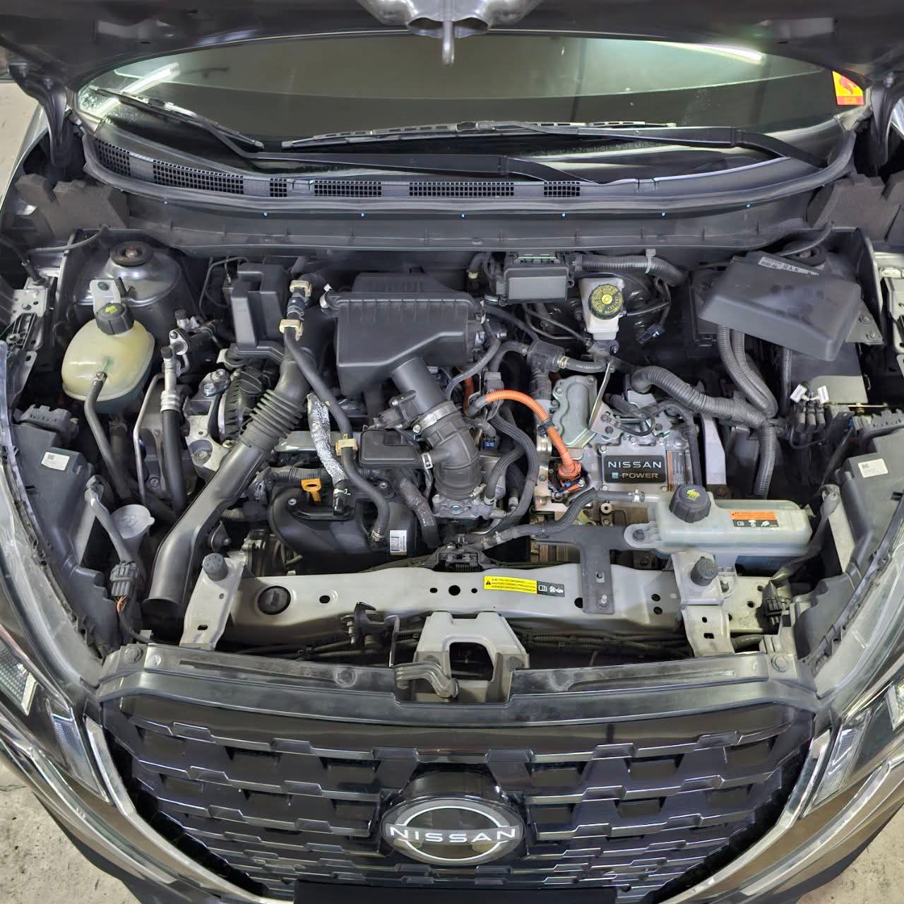 
								2023 Nissan Kicks E-Power VE 1.2L Hybrid AT full									