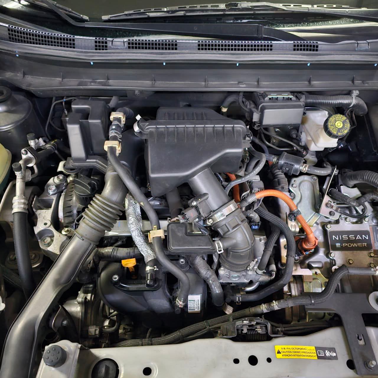 
								2023 Nissan Kicks E-Power VE 1.2L Hybrid AT full									