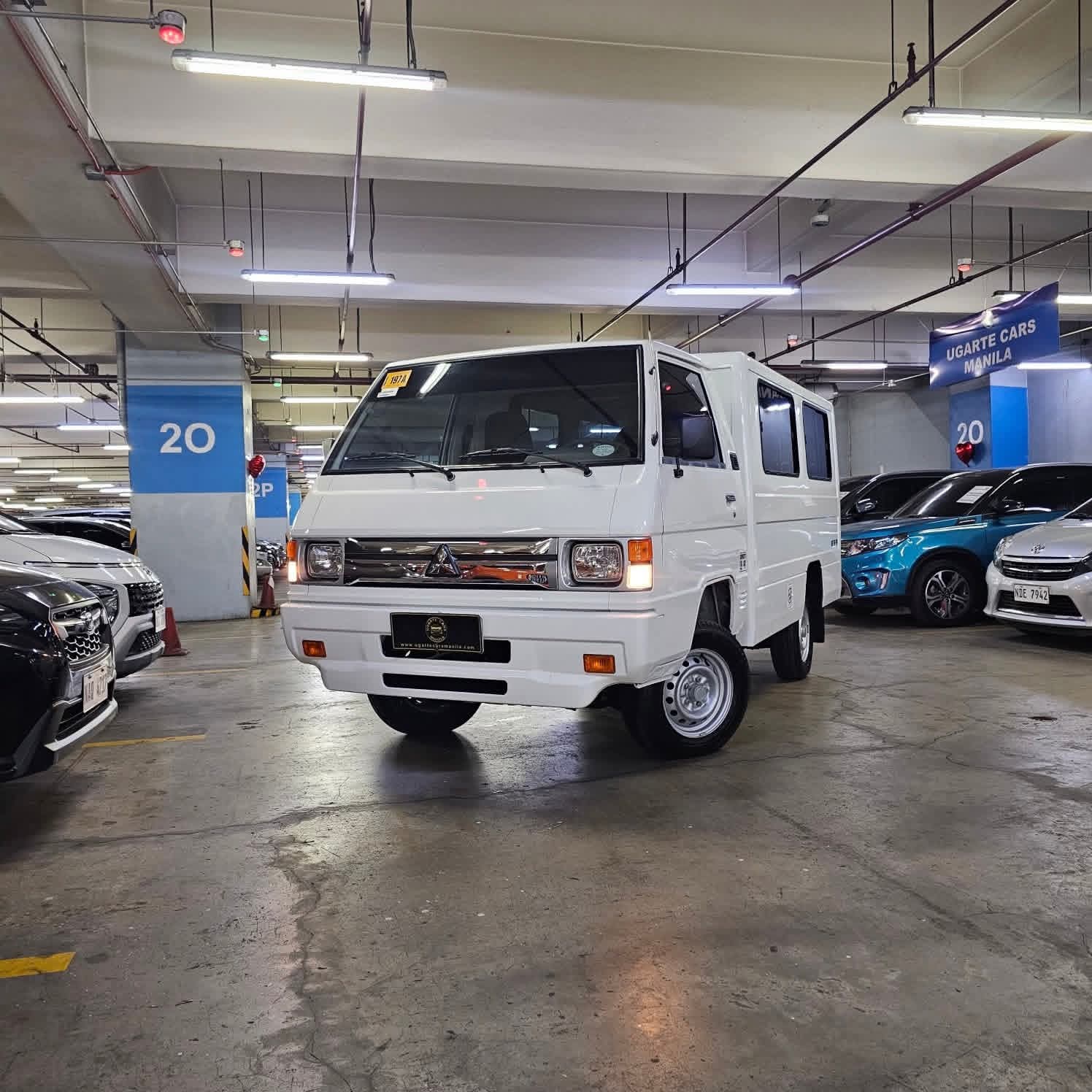 
								2024 Mitsubishi L300 CC Long FB Body 2.2L DSL MT full									