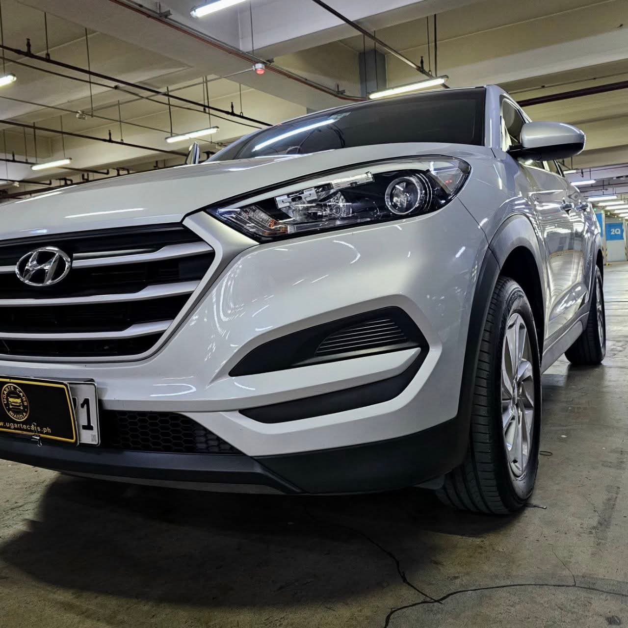 
								2018 Hyundai Tucson 2.0L Gas AT full									