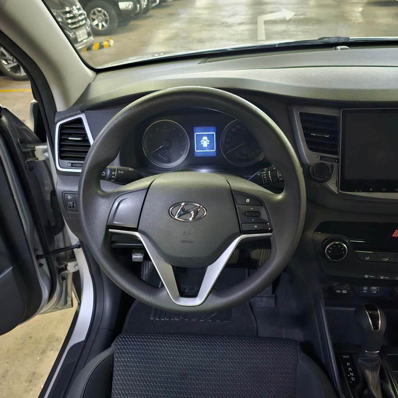 
								2018 Hyundai Tucson 2.0L Gas AT full									