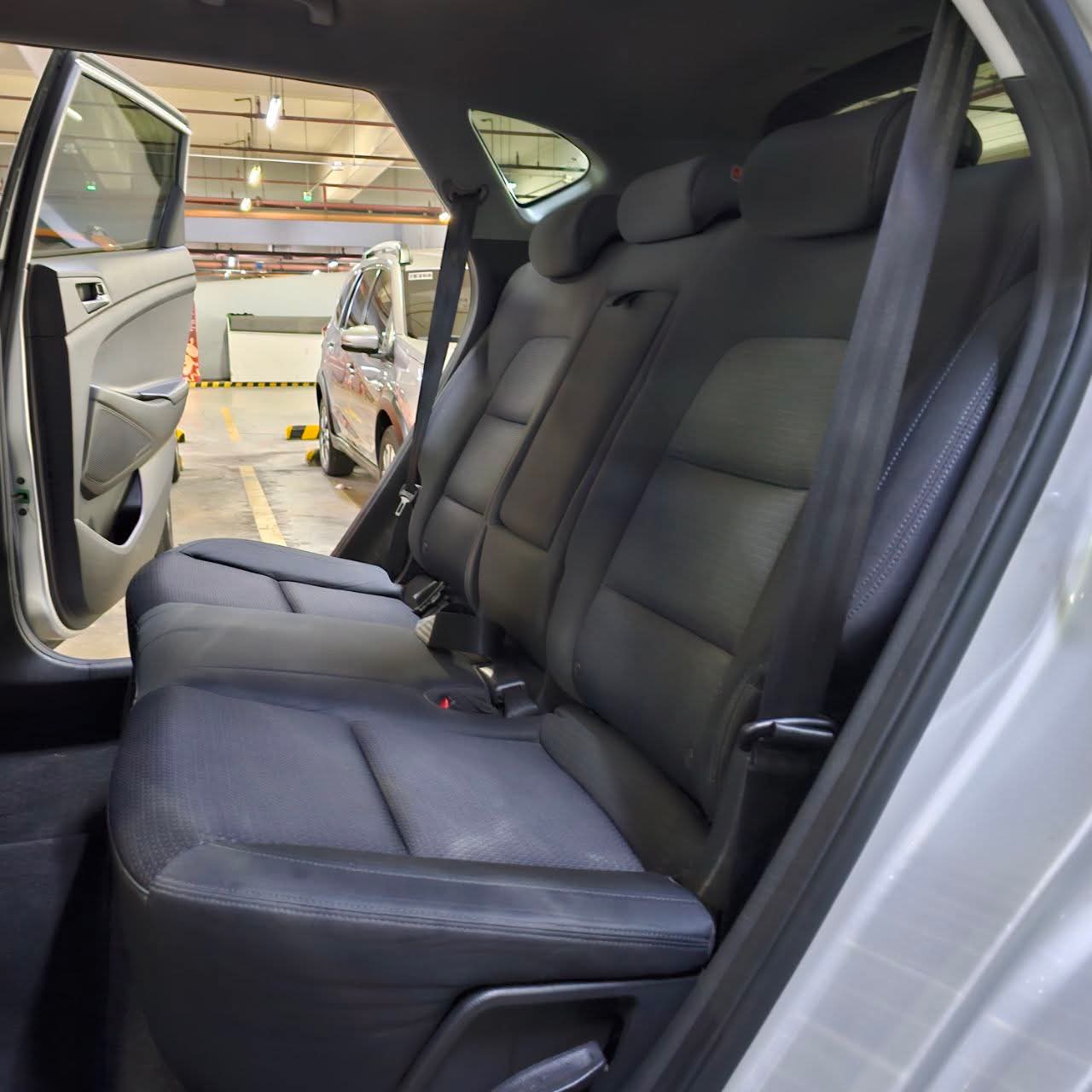 
								2018 Hyundai Tucson 2.0L Gas AT full									