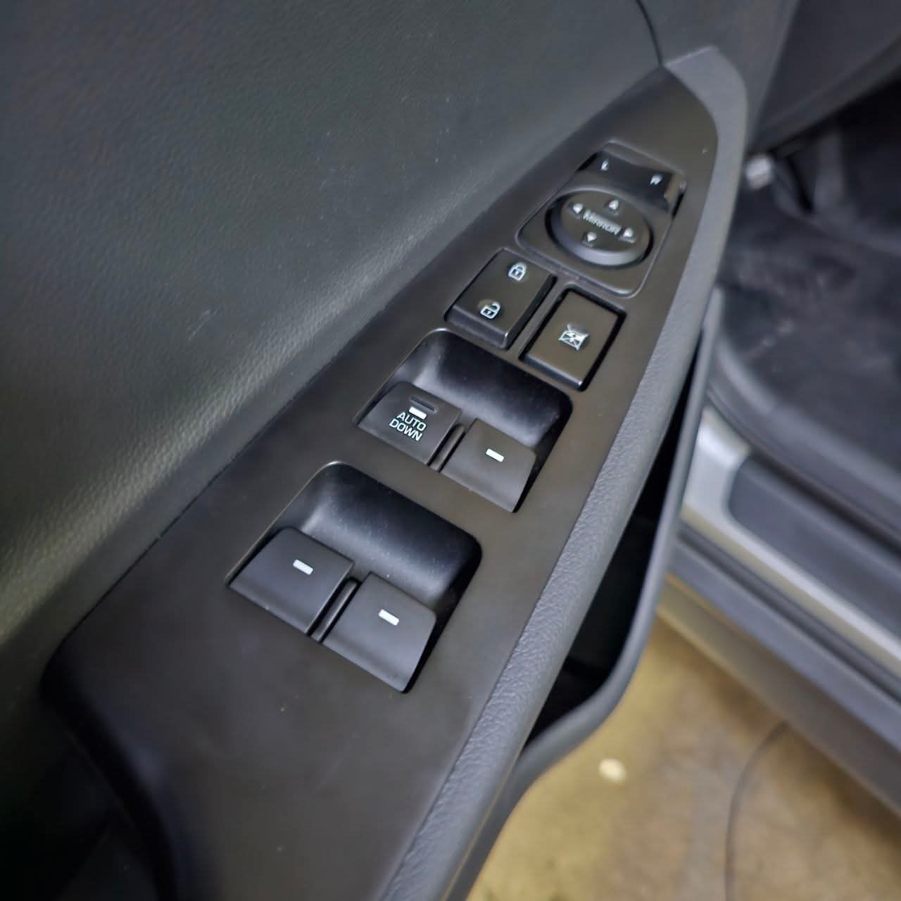 
								2018 Hyundai Tucson 2.0L Gas AT full									