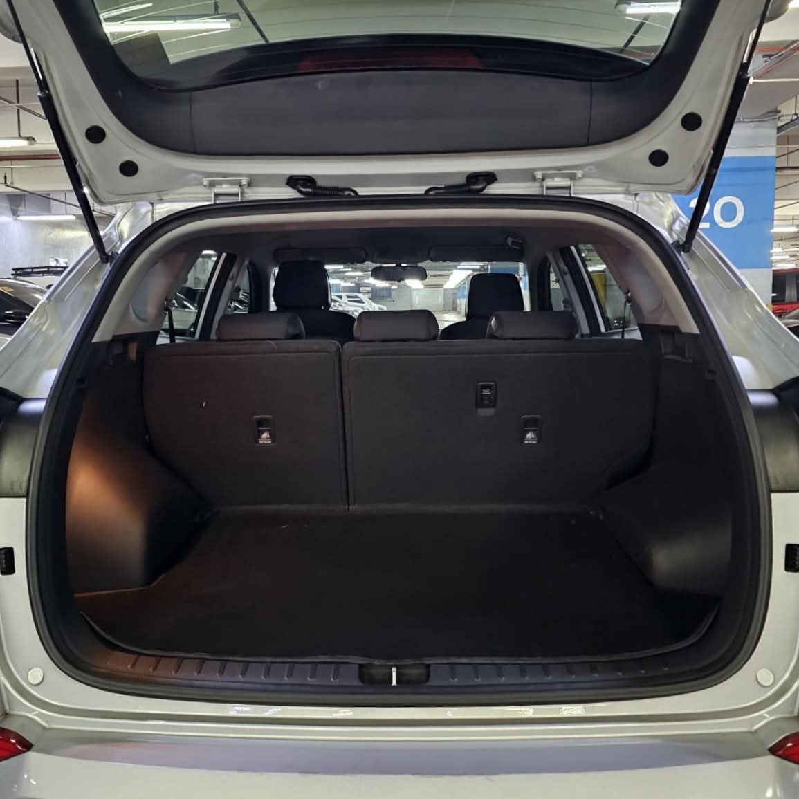 
								2018 Hyundai Tucson 2.0L Gas AT full									