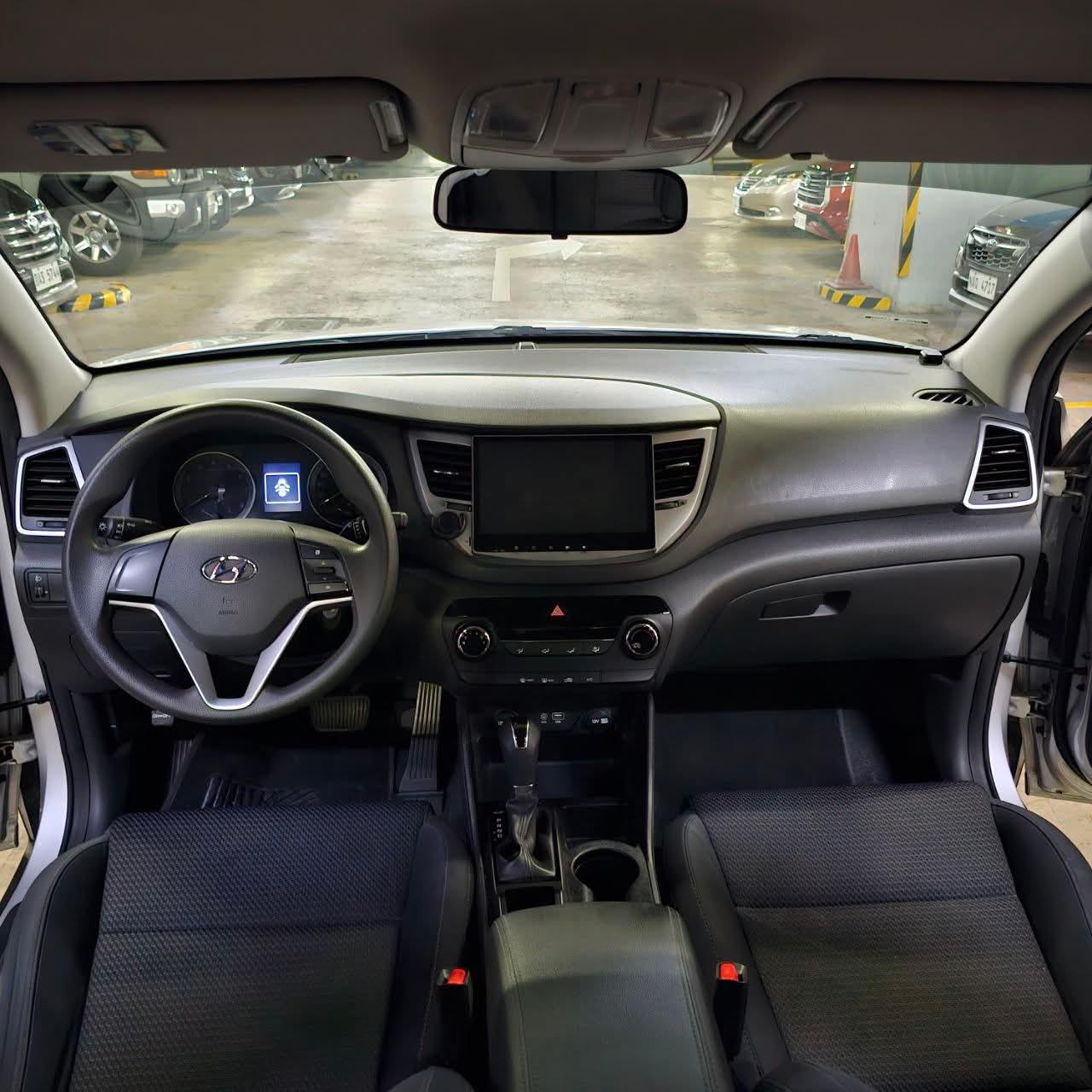 
								2018 Hyundai Tucson 2.0L Gas AT full									