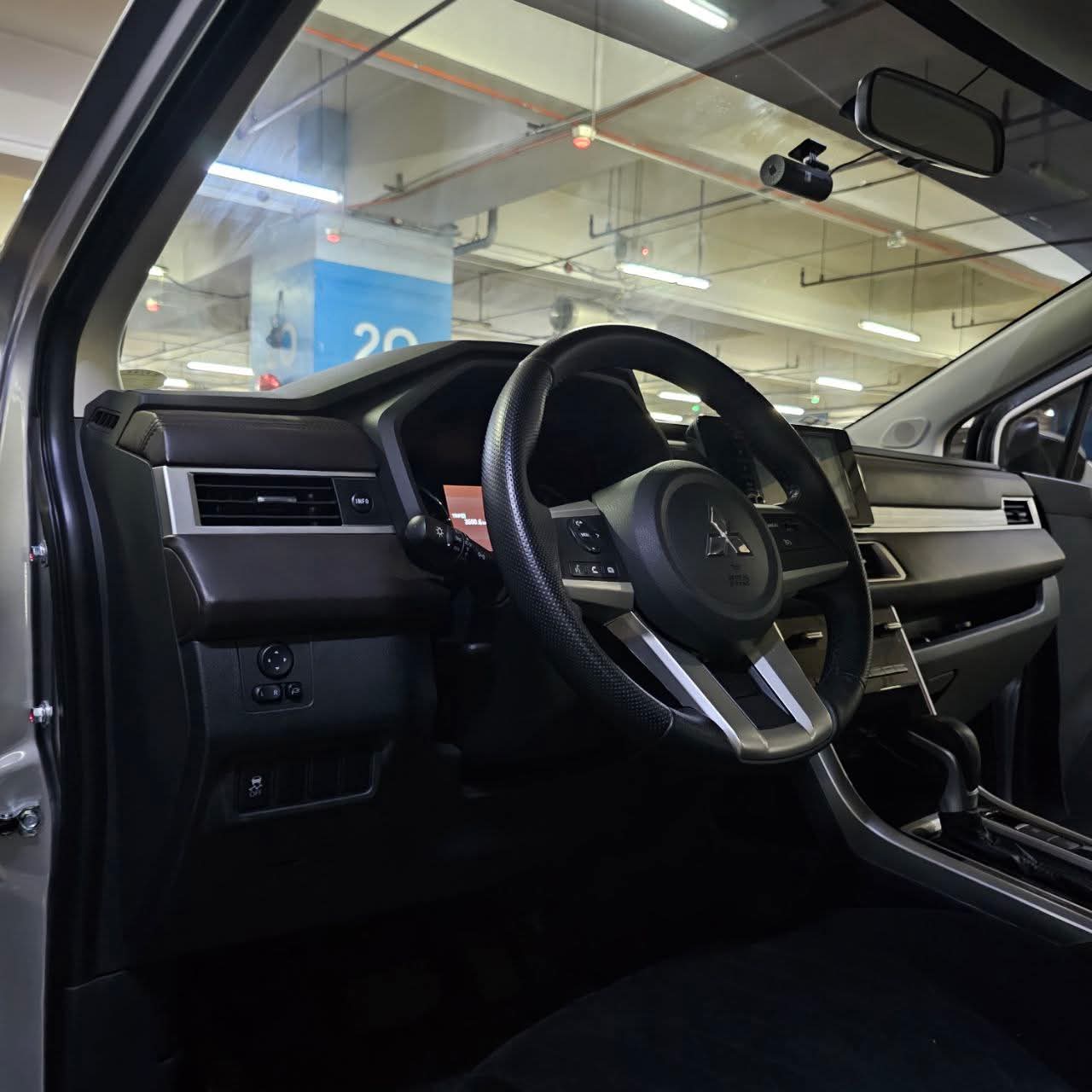 
								2023 Mitsubishi Xpander 1.5L GLS AT full									