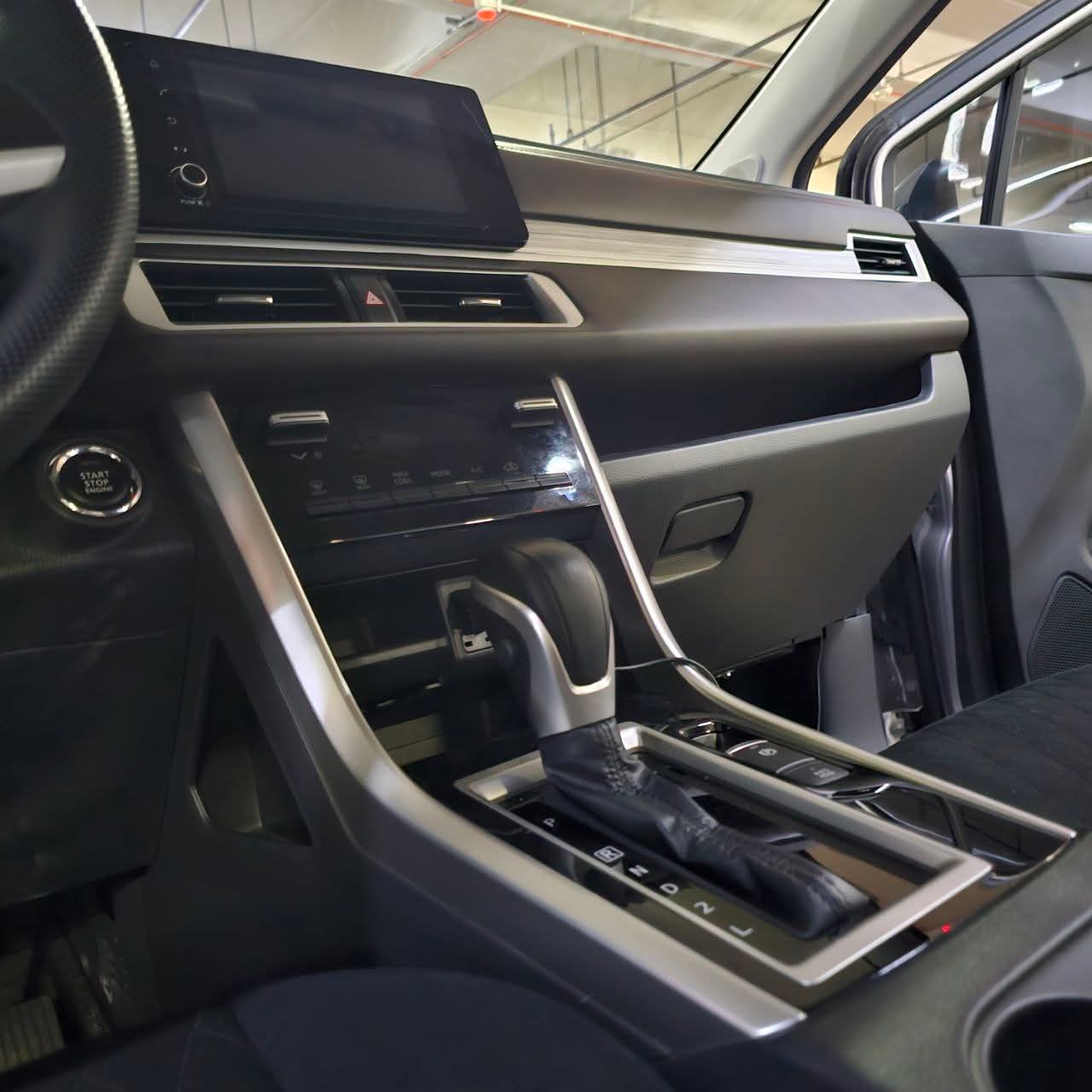 
								2023 Mitsubishi Xpander 1.5L GLS AT full									