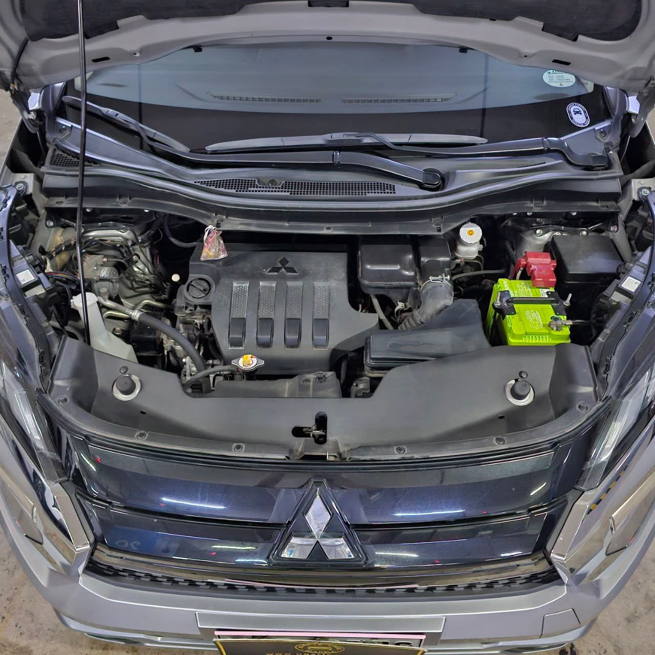 
								2023 Mitsubishi Xpander 1.5L GLS AT full									