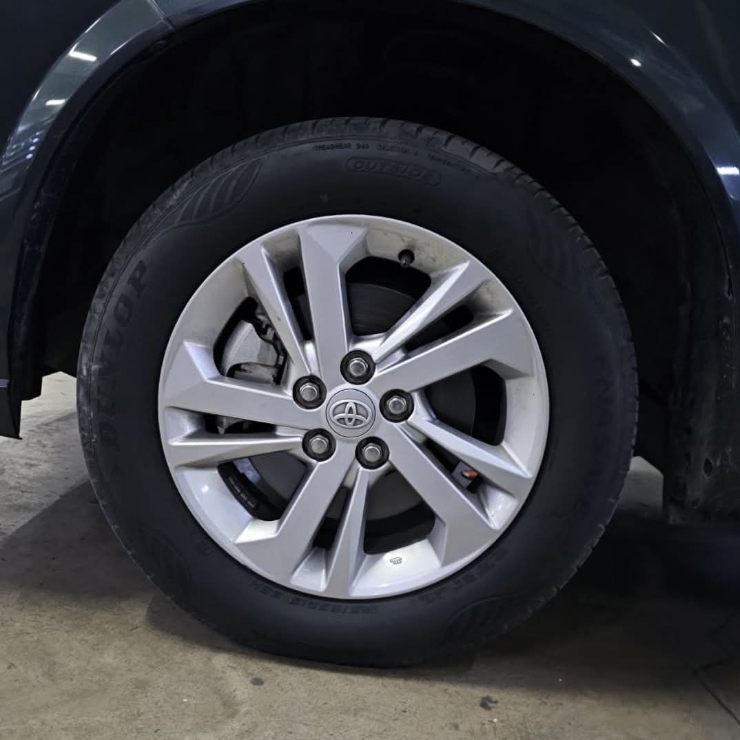 2023 Toyota Avanza 1.3L E CVT AT