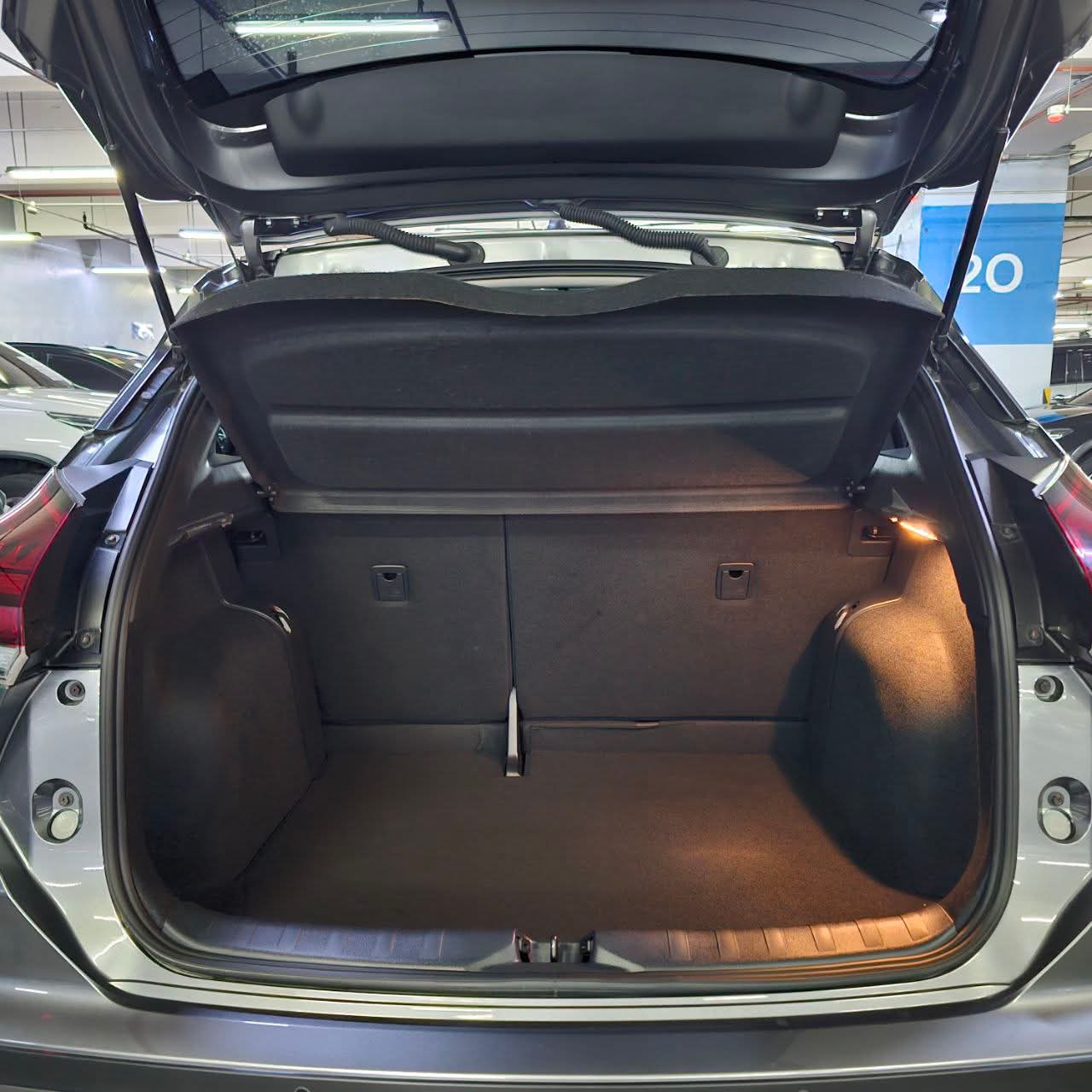 
								2025 Nissan Kicks 1.2L E-Power VE AT full									