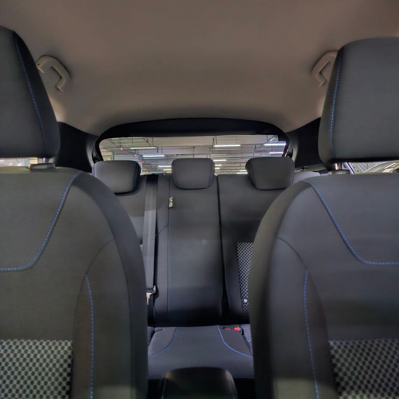 
								2025 Nissan Kicks 1.2L E-Power VE AT full									