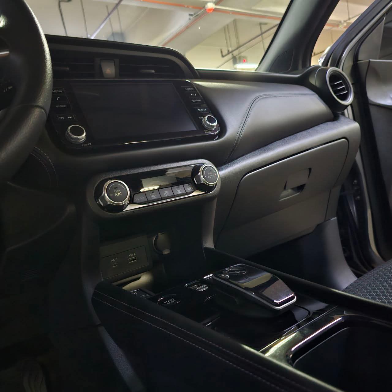 
								2025 Nissan Kicks 1.2L E-Power VE AT full									